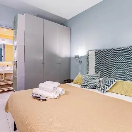 Vivilo Collection - Pigneto - Patio - Terrace - Parking Apartment *