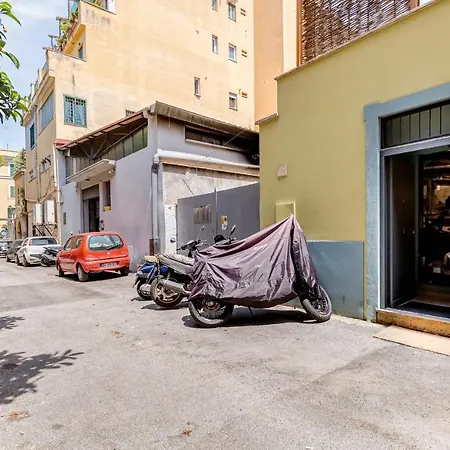 Vivilo Collection - Pigneto - Patio - Terrace - Parking Apartment *
