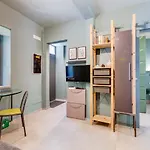 Appartamento Pigneto Con Giardino Privato E Parcheggio 公寓 *